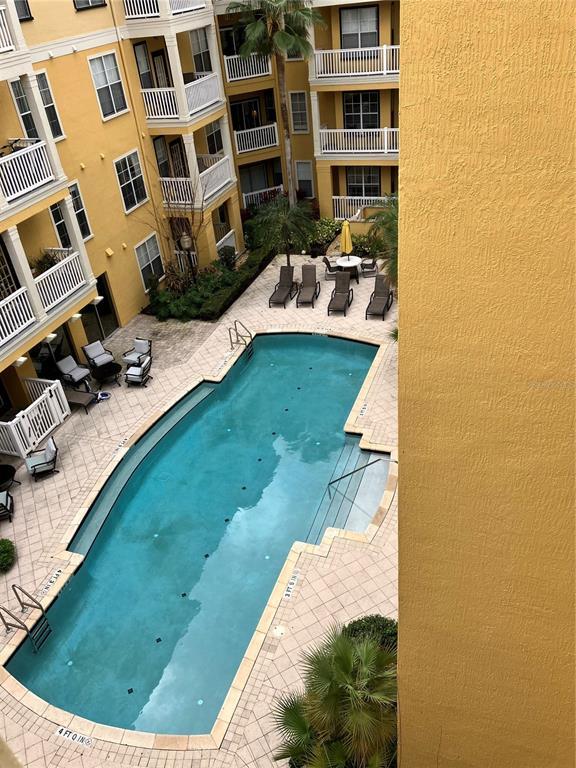 Building Photo - 860 N Orange Ave