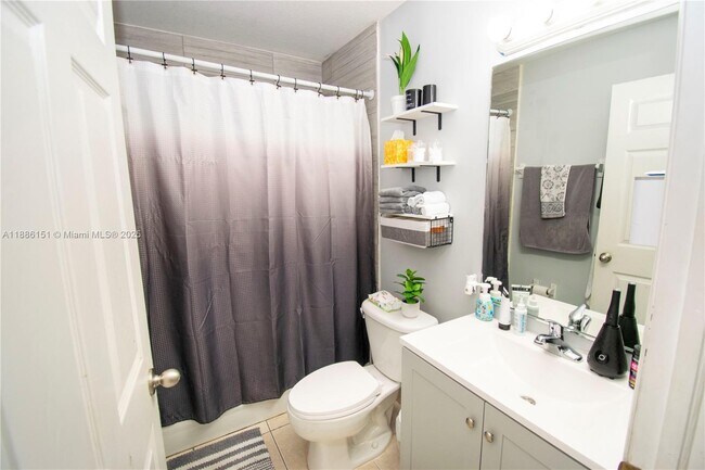 Building Photo - 2317 Liberty St