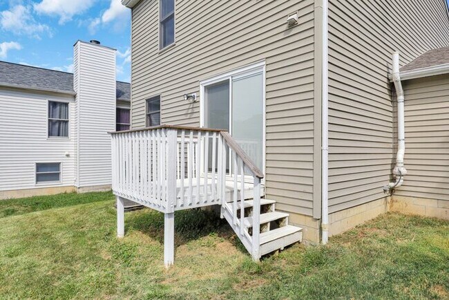 Building Photo - Pataskala Ridge Home