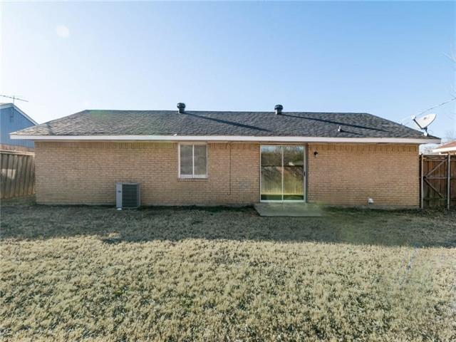 Building Photo - 1906 Curtis Dr