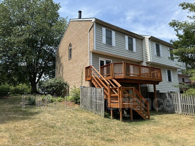 Building Photo - 12744 Wedgedale Ct