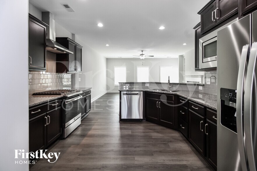 Building Photo - 4641 Skyview Trail