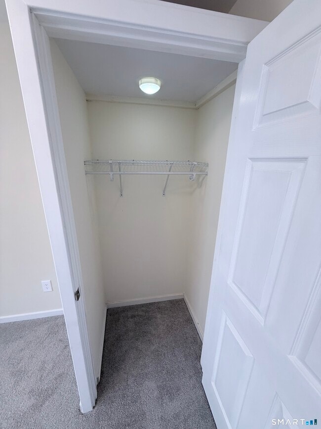 Building Photo - 78 York St