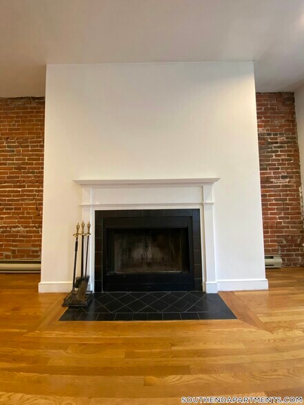 Building Photo - 1742 Washington St