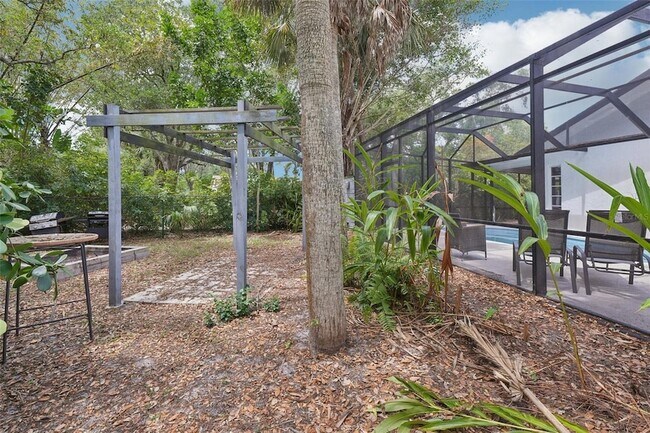 Building Photo - 155 Old Tamiami Trail