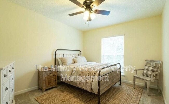 Building Photo - 382 Old Jennings Rd