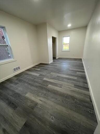 Building Photo - 4555 Seebaldt St