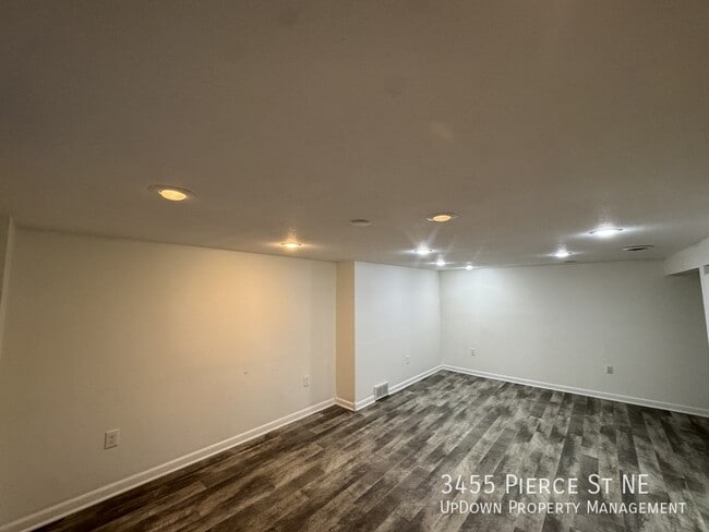 Building Photo - 3455 Pierce St NE