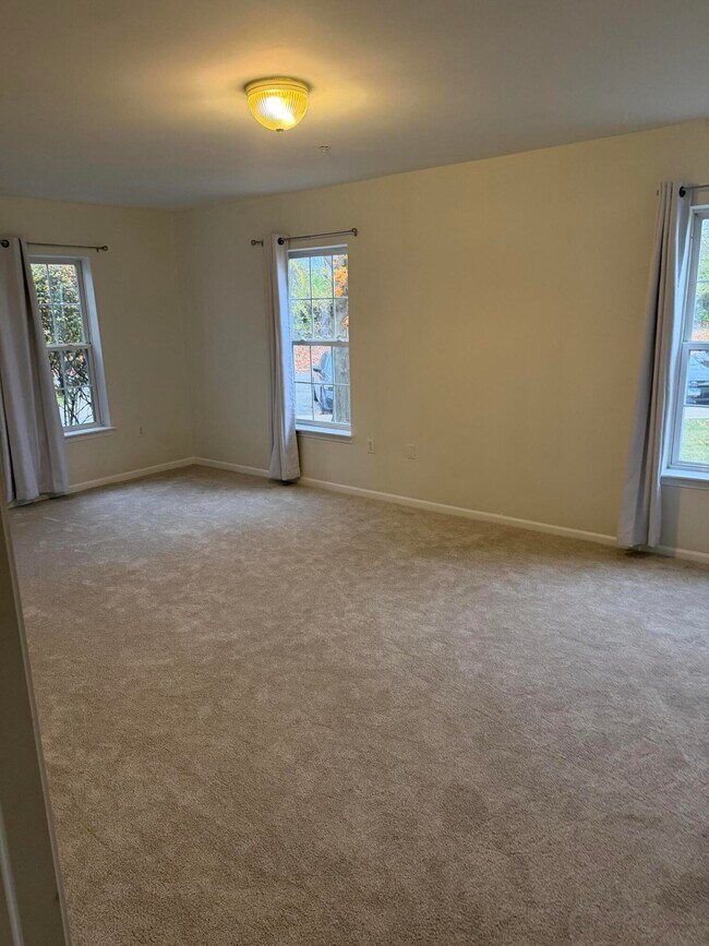 Building Photo - 1125 Joyce Ln