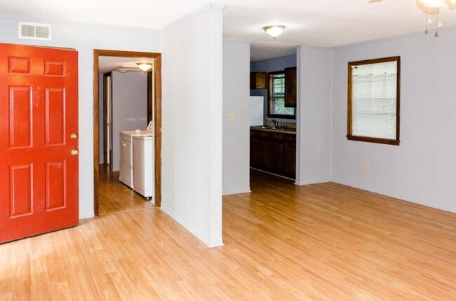 Building Photo - 155 Kentucky Cir