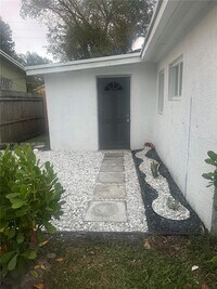 Building Photo - 16200 NE 3rd Ave