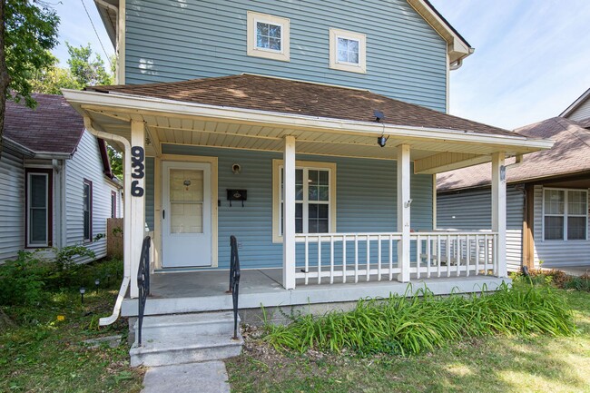 Building Photo - 936 Camp St