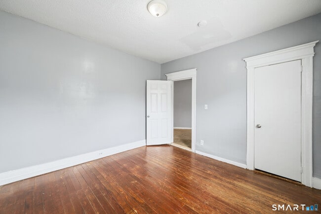 Building Photo - 705 Dixwell Ave