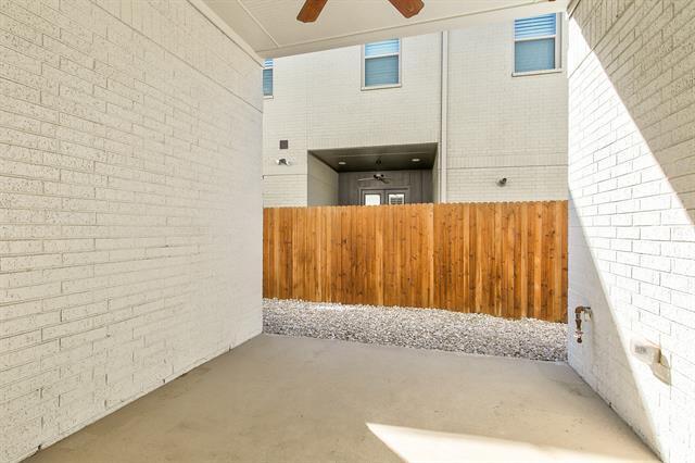 Building Photo - 2816 Merrimac St