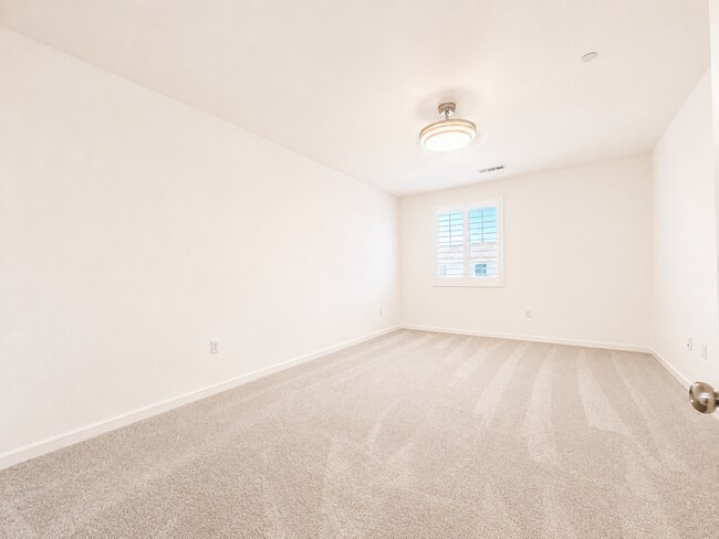Building Photo - 33221 Opal Glass Dr