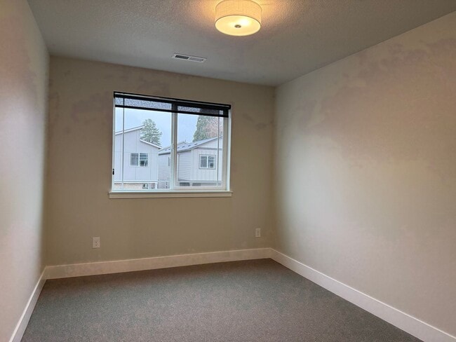 Building Photo - Beautiful Three Bedroom New Construction Home For Rent