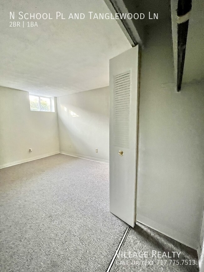 Building Photo - Newly-remodeled 2-bed! Ground Floor - No S...