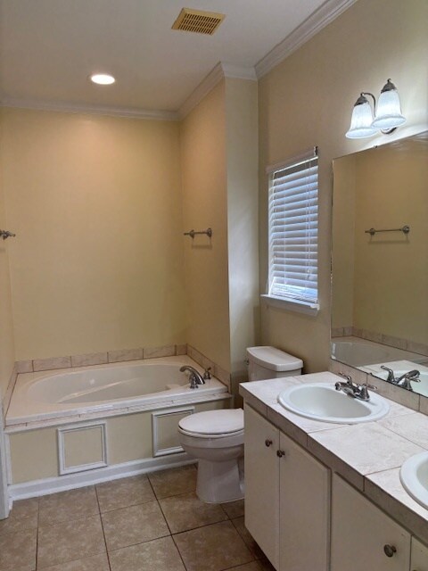 Building Photo - 110 Augusta Ave