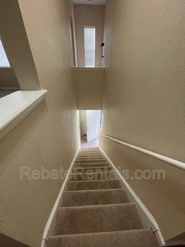 Building Photo - 10075 Gate Pkwy N