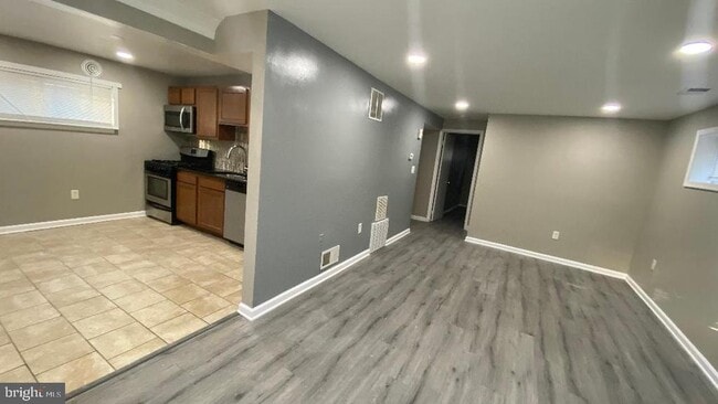 Primary Photo - 4616 Heath St