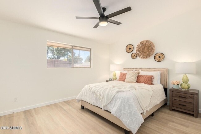 Building Photo - 3505 E Campbell Ave