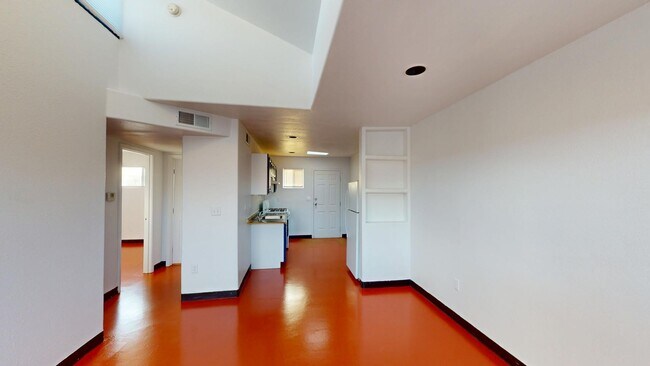 Building Photo - 3410 Vail Ave SE