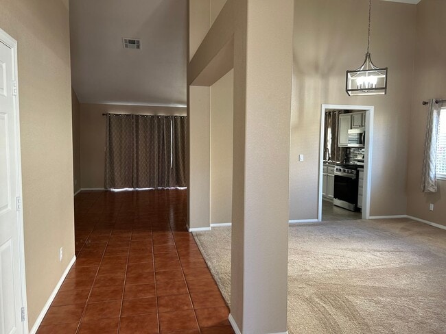 Building Photo - Single story home at Desert Shores