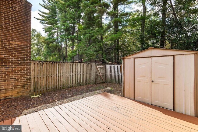 Building Photo - 5438 Ring Dove Ln