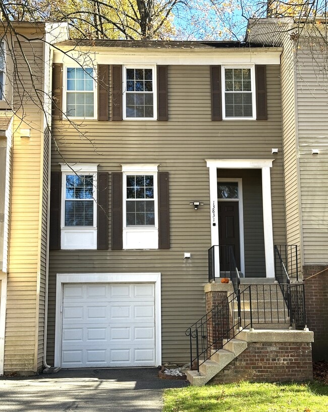 Primary Photo - 13831 Grey Colt Dr