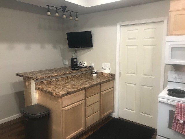 Building Photo - 1829 3rd St