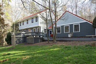 Building Photo - Beautifully renovated large home in CHCCS school district! Available mid-June!