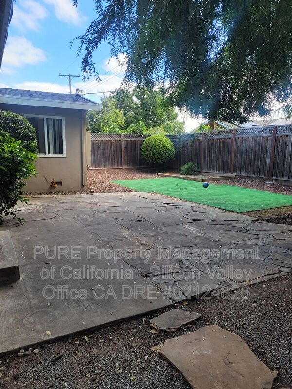 Building Photo - 4860 Clydelle Ave