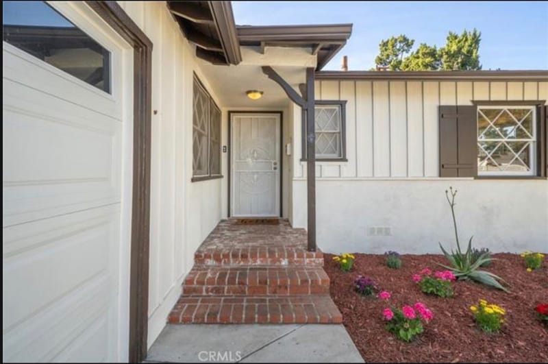 Building Photo - 523 Larkin Dr