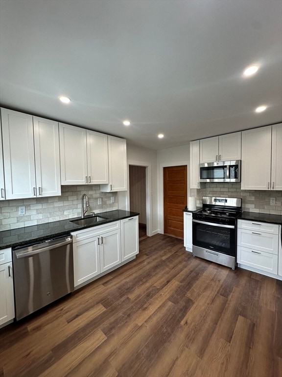 Building Photo - 70 Adams St