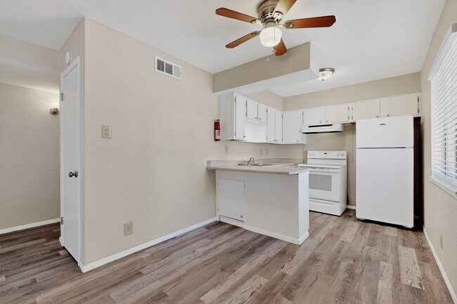Building Photo - 207 Delamar Loop NW