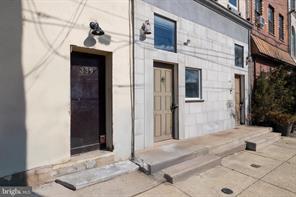 Building Photo - 339 Bainbridge St