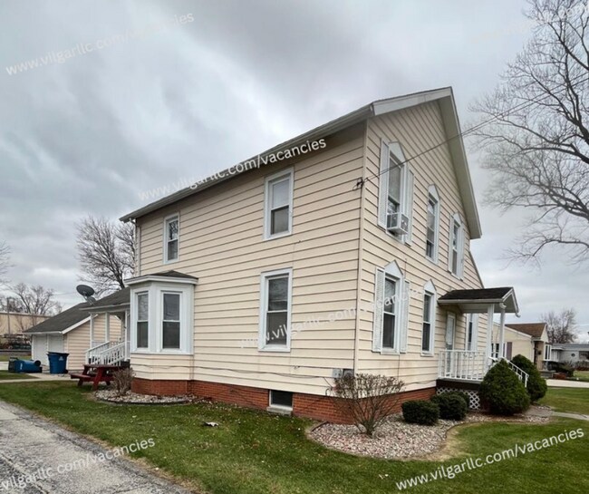 Building Photo - 136 Matteson St