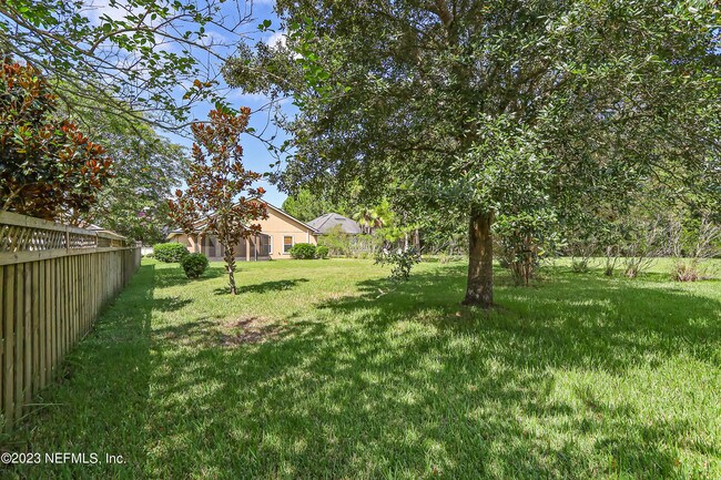 Building Photo - 608 Birchbark Trail