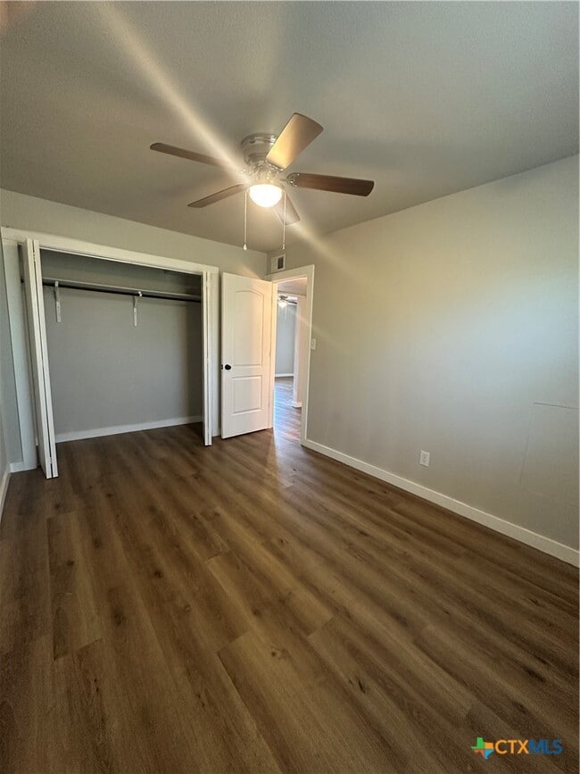 Building Photo - 19221 San Marcos Hwy