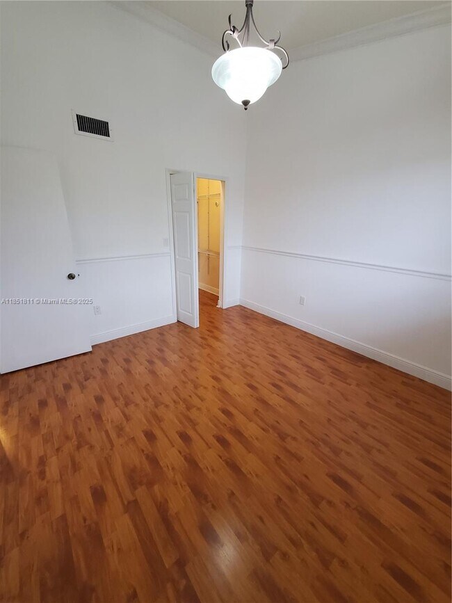 Building Photo - 6416 SW 131st pth