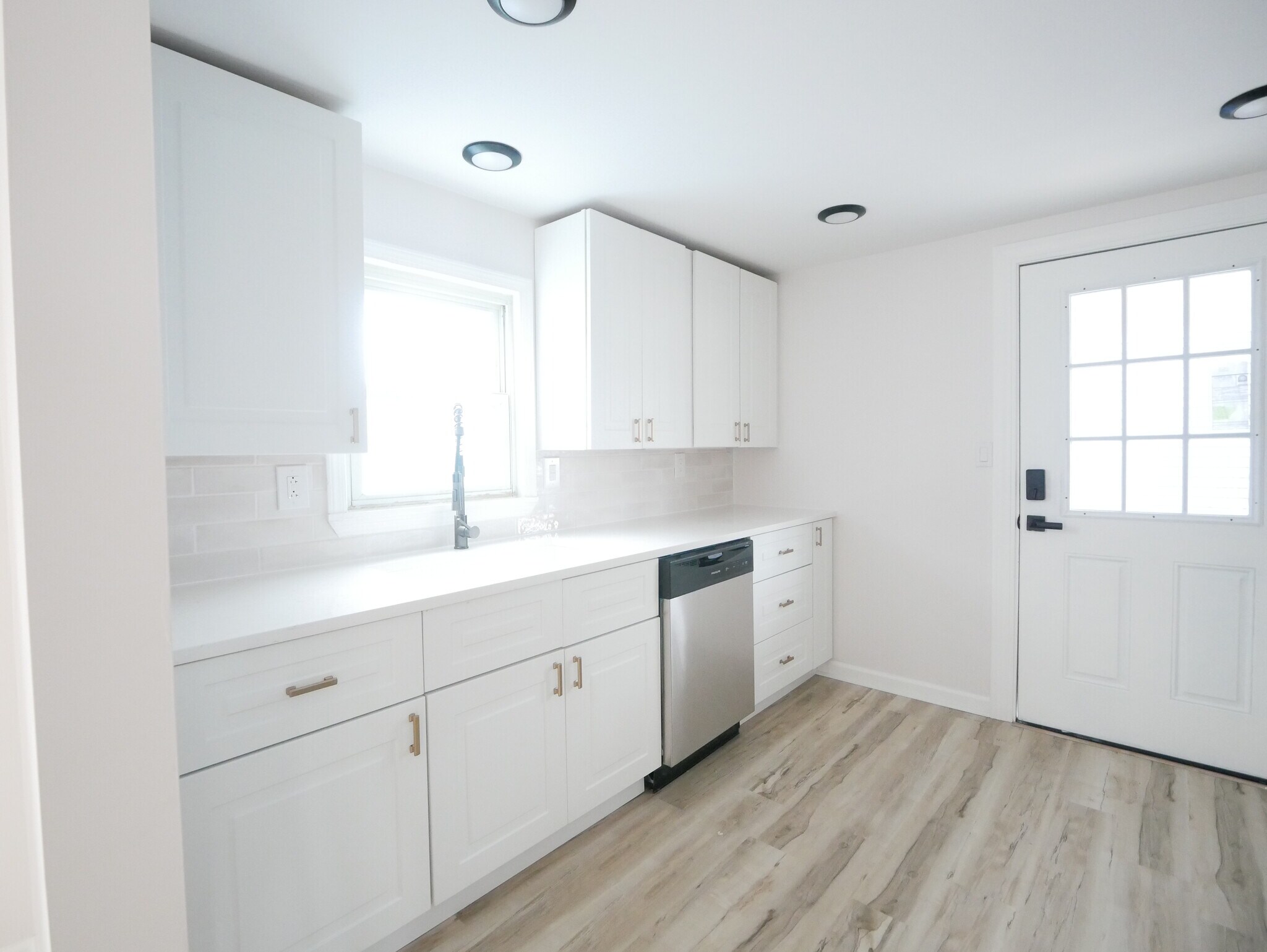 Building Photo - 252 Shields Rd