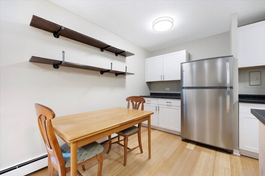 Building Photo - 2629 N Hampden Ct
