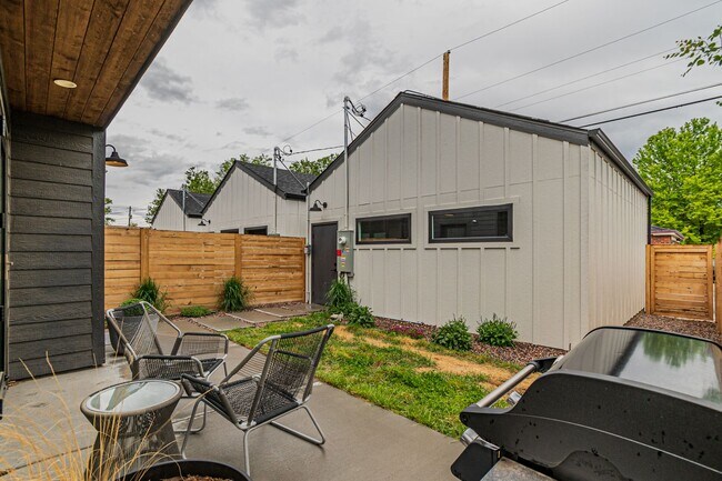 Building Photo - Luxury 3BD, 2.5BA Sloan's Lake Home with Top Floor Flex Room