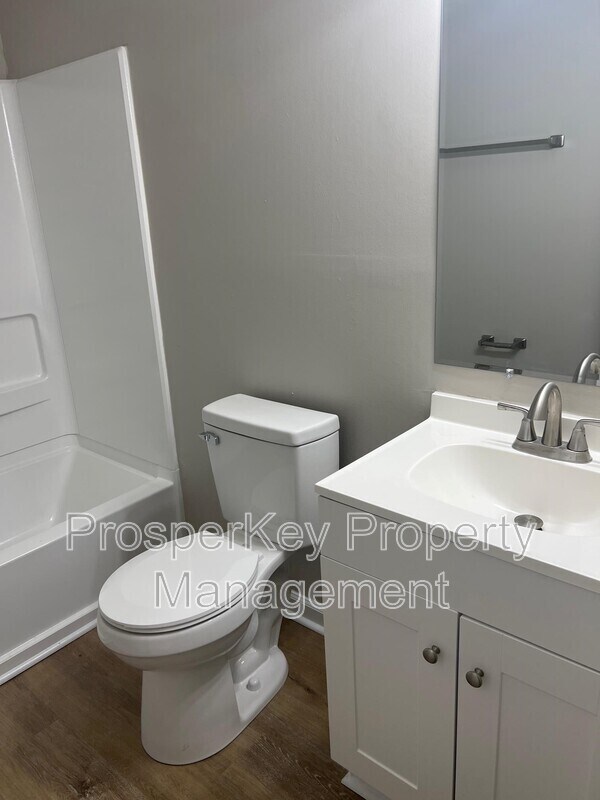 Building Photo - 2428 Palmetto St