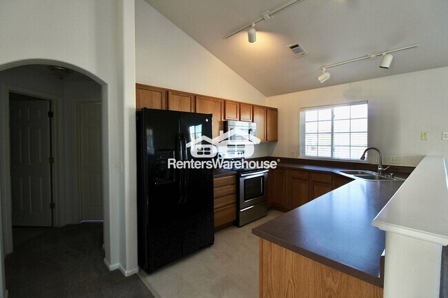 Building Photo - 3242 E 103rd Dr