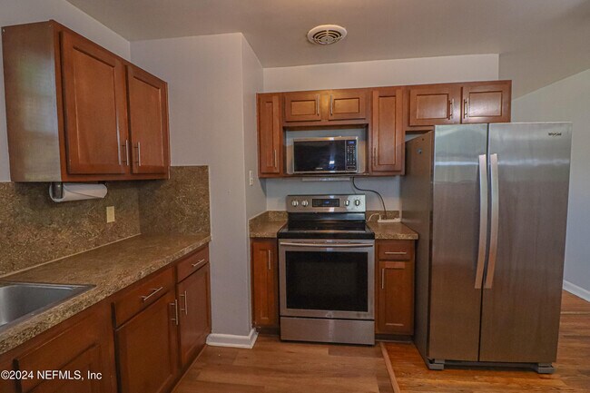 Building Photo - 6503 Ector Rd