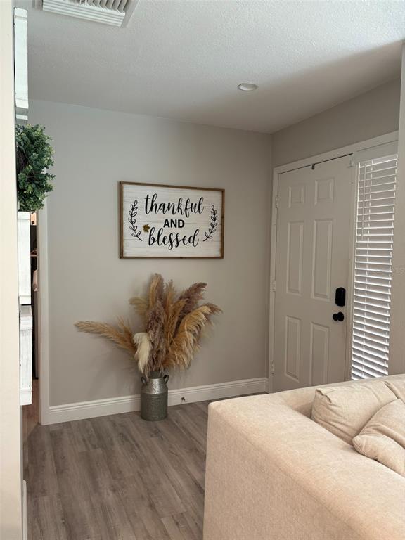Building Photo - 4420 Meadow Creek Cir