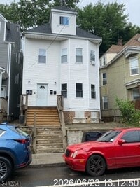 Building Photo - 171 Seymour Ave