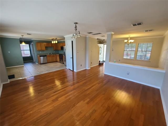 Building Photo - 2502 Cattleman Dr
