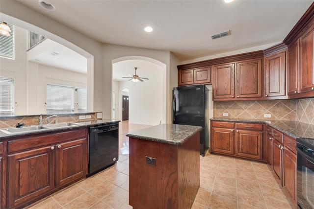 Building Photo - 1341 Cog Hill Dr